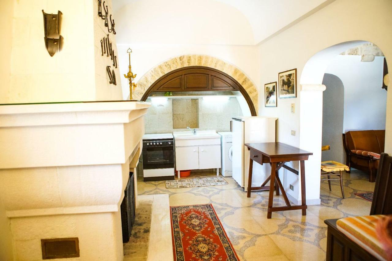 Masseria Guadiano Vecchio Санта-Лючия Экстерьер фото