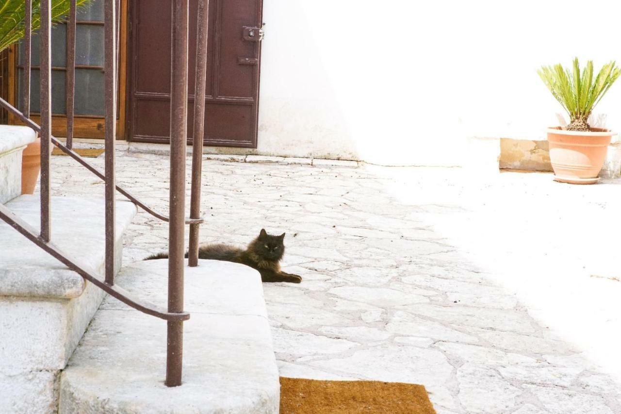 Masseria Guadiano Vecchio Санта-Лючия Экстерьер фото